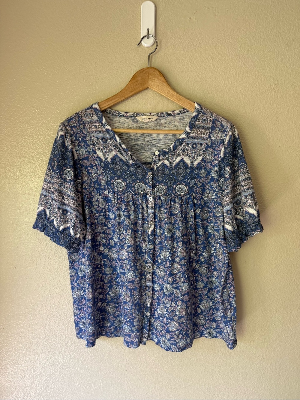 Lucky Brand Blue Floral Button-Front Peasant Top